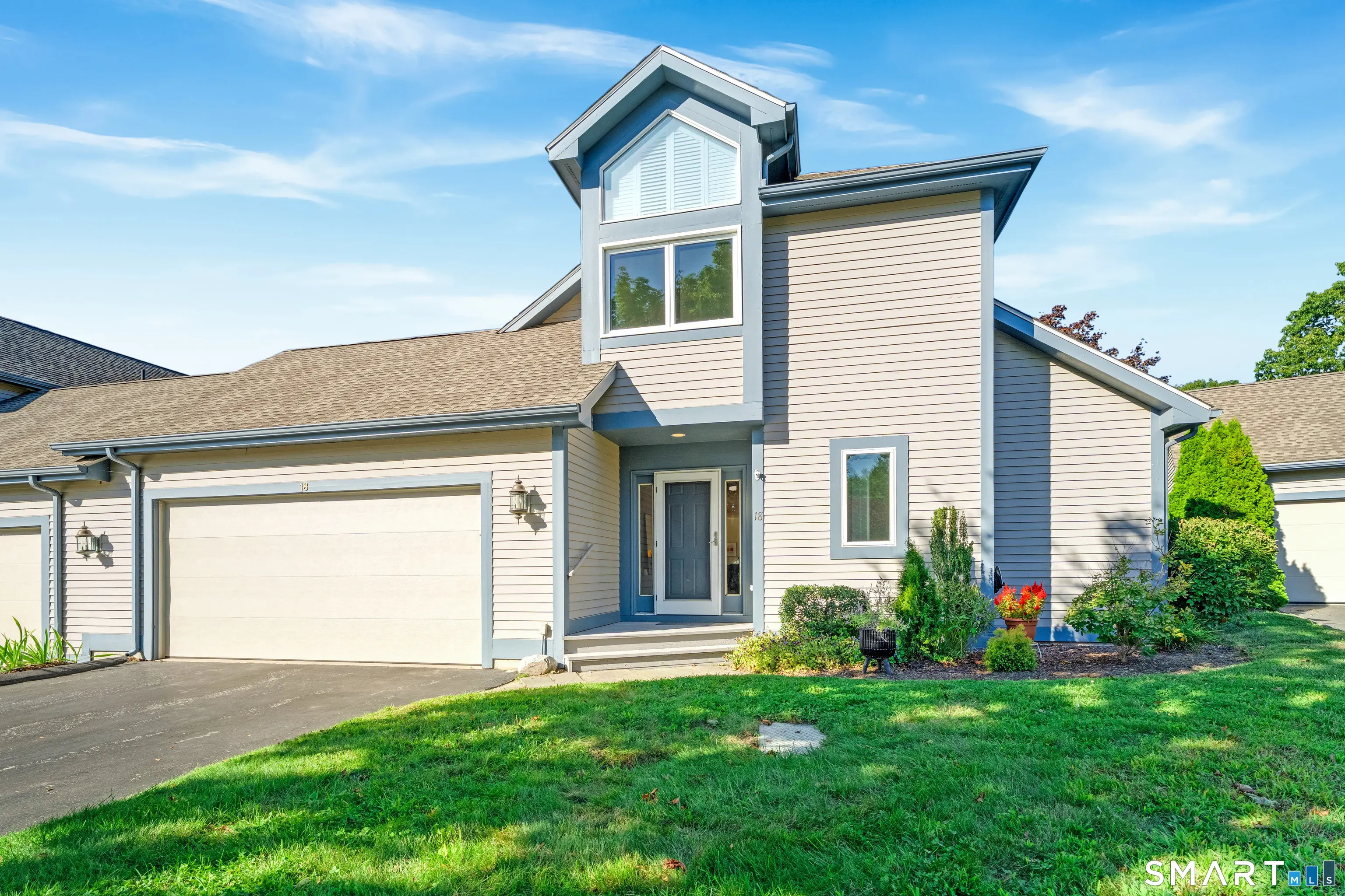 18 Elizabeth Court, Stonington
