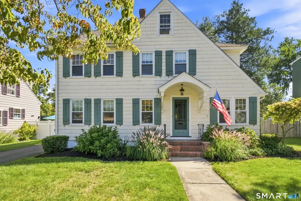 36 Newport Avenue, West Hartford