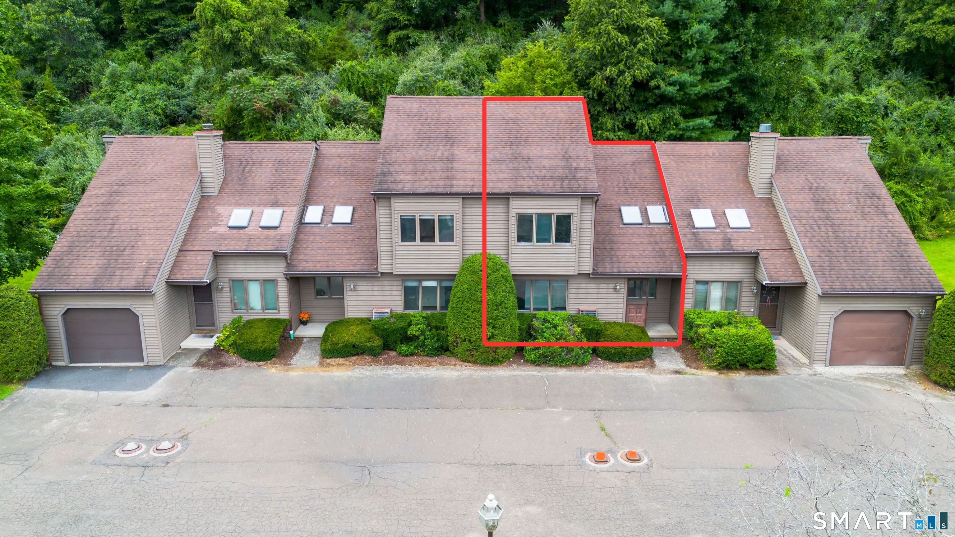 19 Twin Oaks #19, New Milford