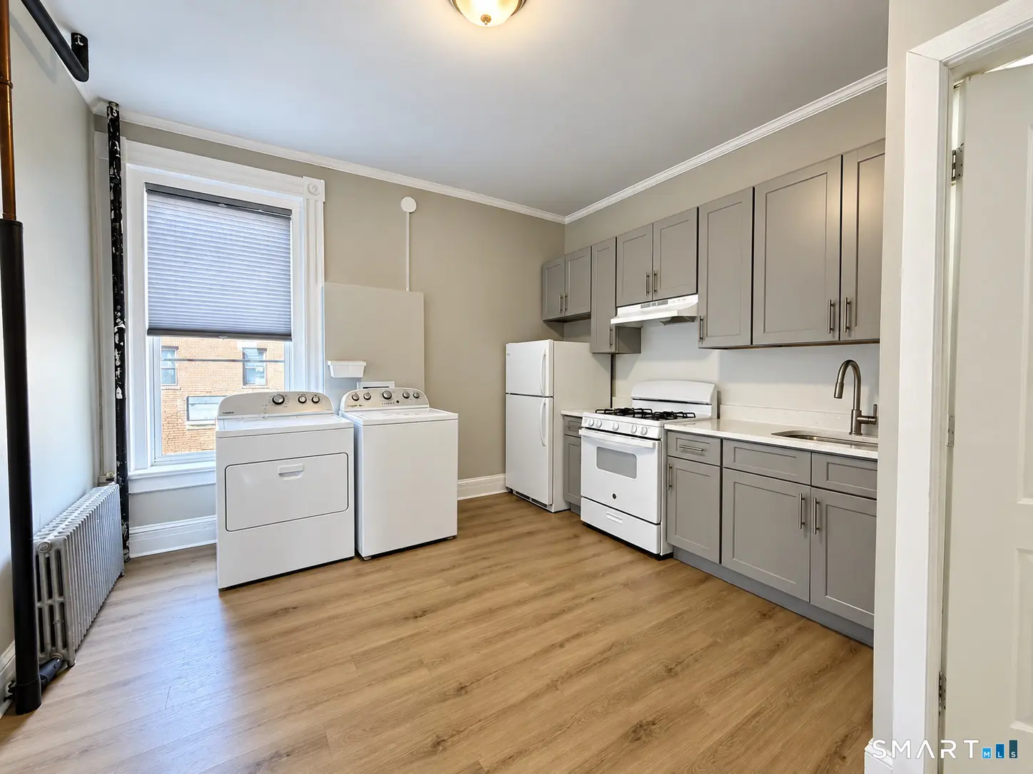460 Main Street 10, Middletown
