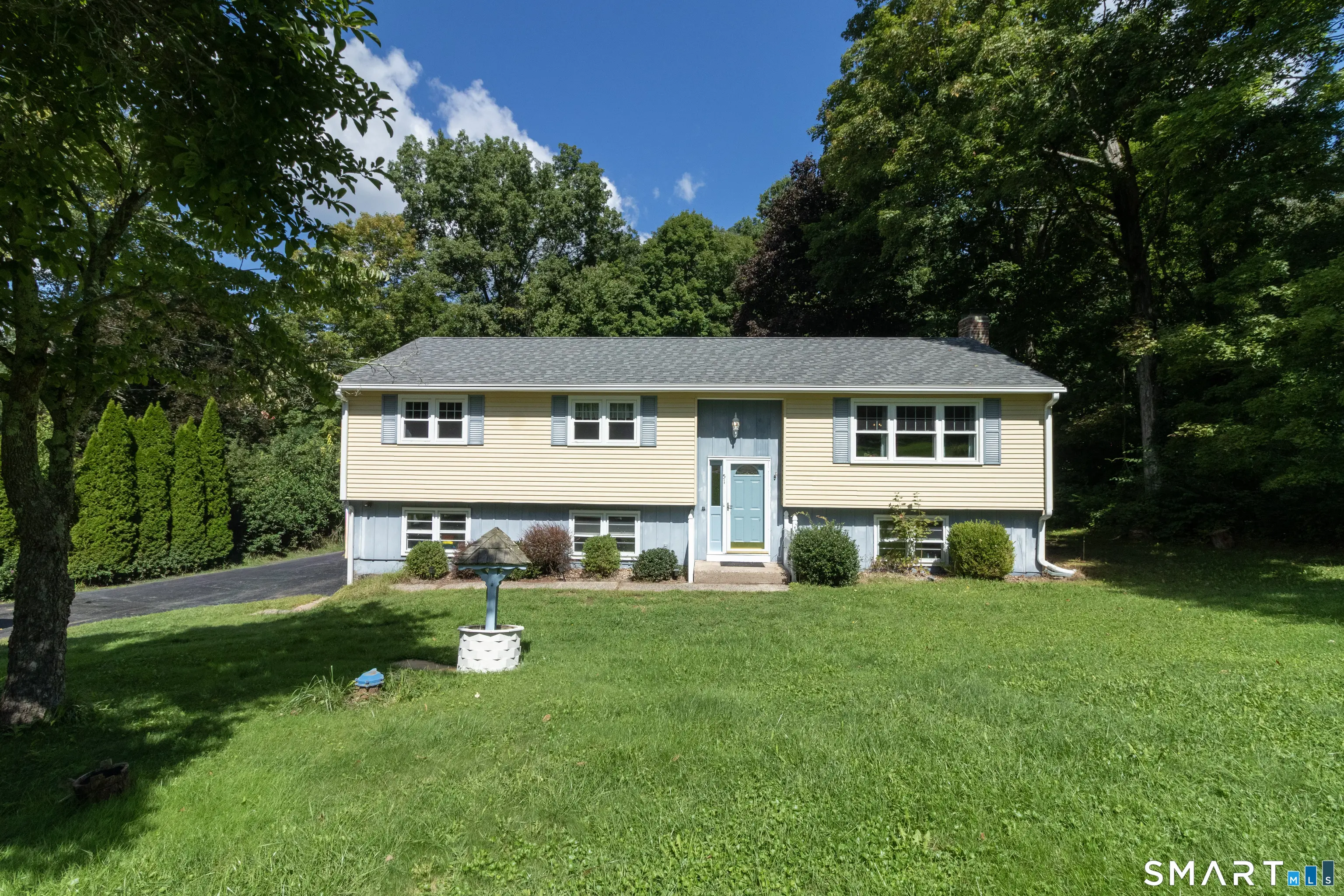 51 Walnut Avenue, East Hampton