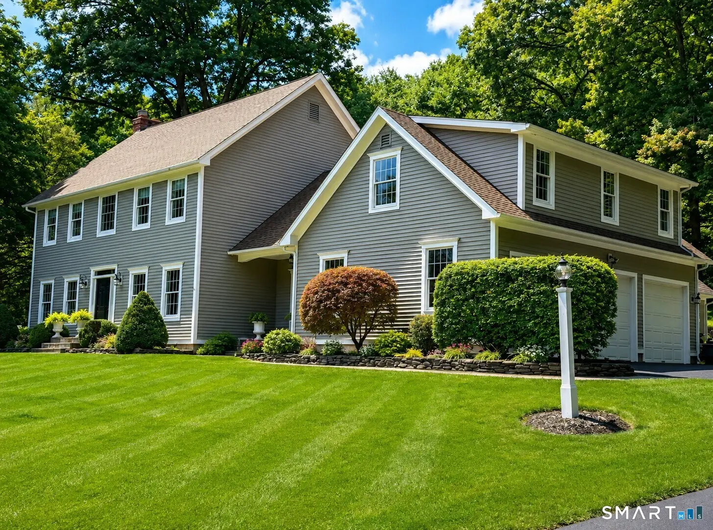 73 Barnes Hill Road, Burlington