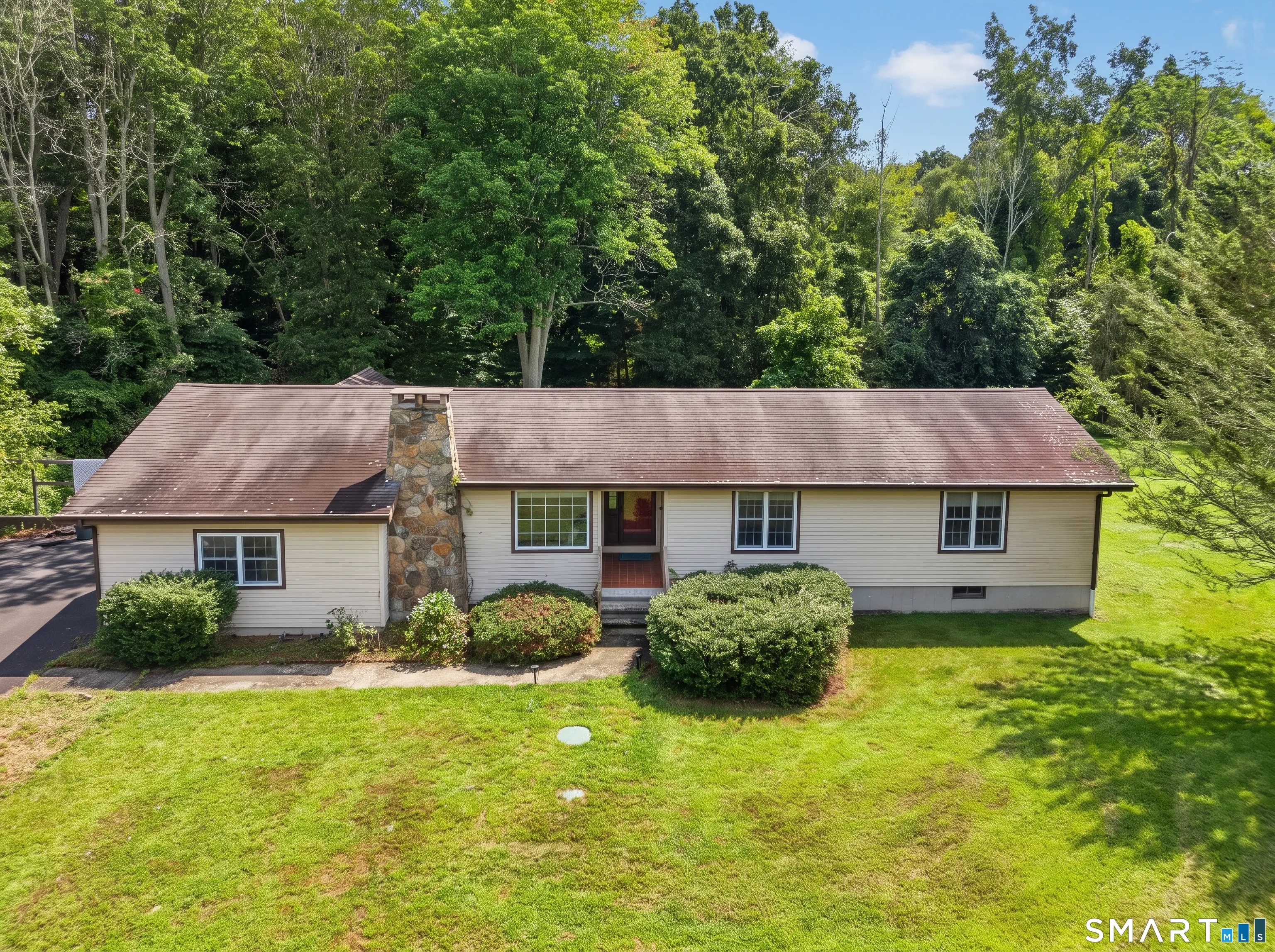 728 Long Cove Road, Ledyard