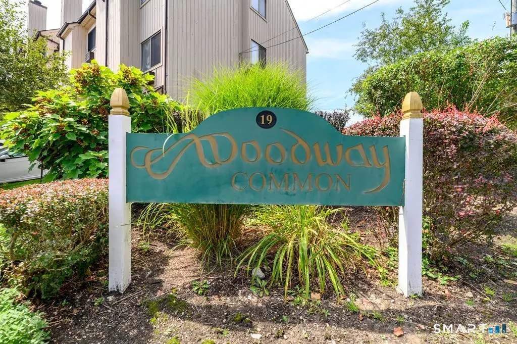 19 Woodway Road 25, Stamford