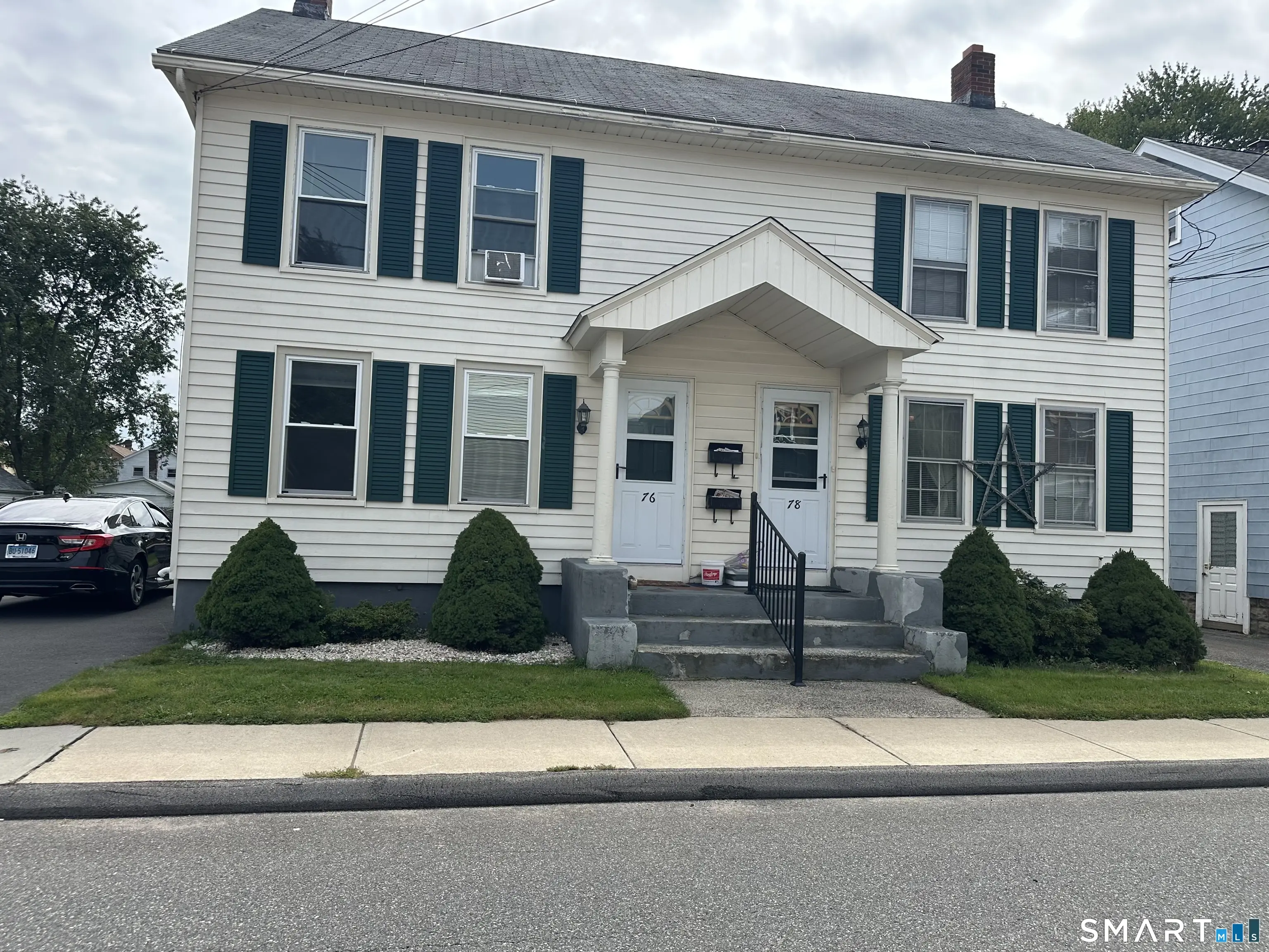 76-78 Oak Street, Windsor Locks