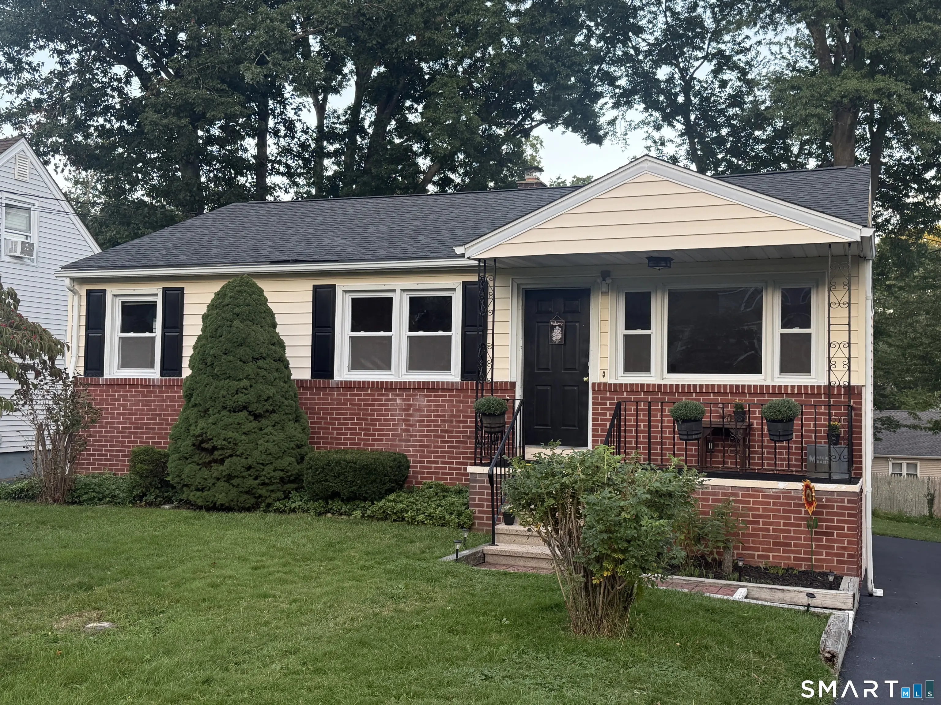 17 Honor Road, West Haven