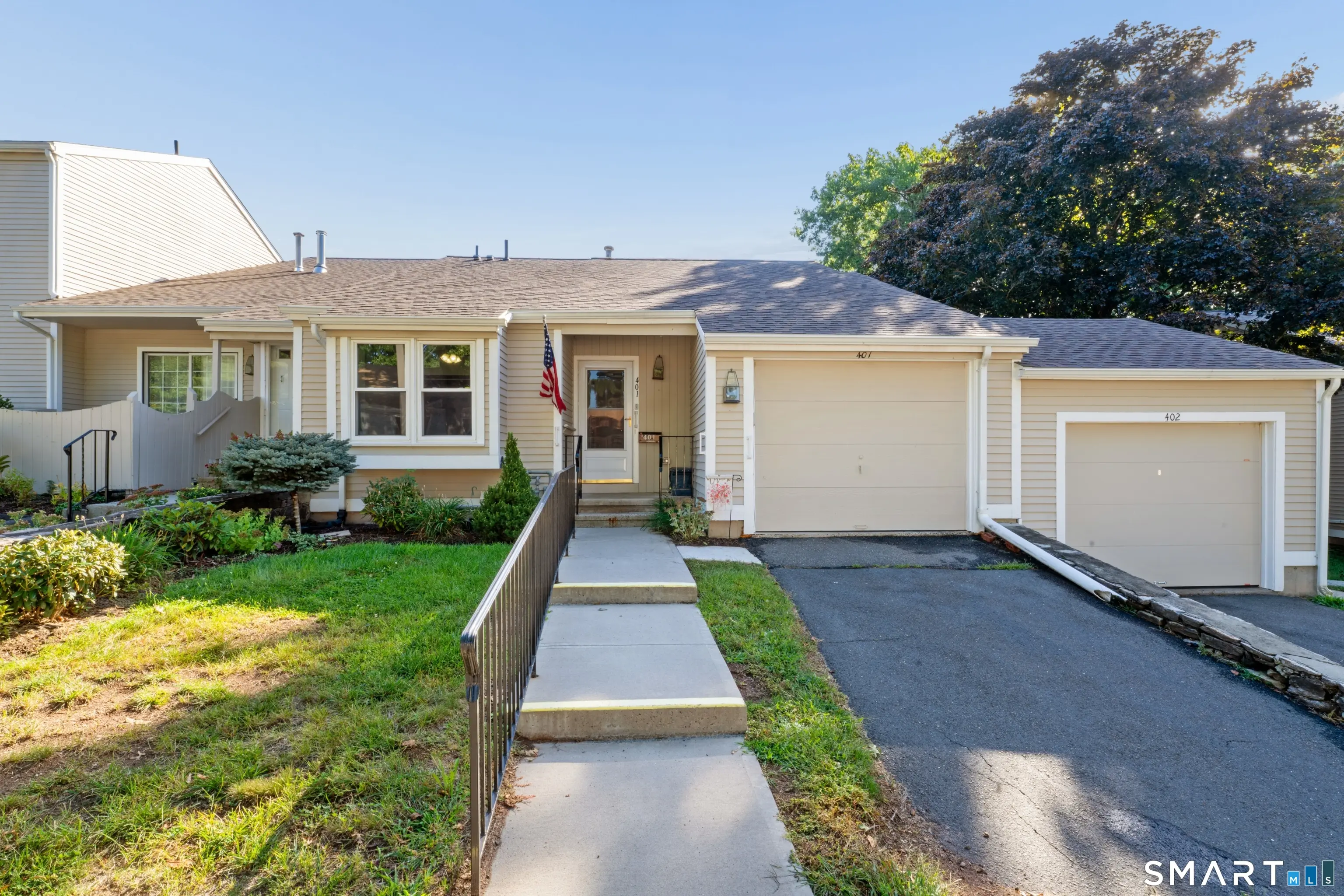 401 Lakeview Drive 401, Southington