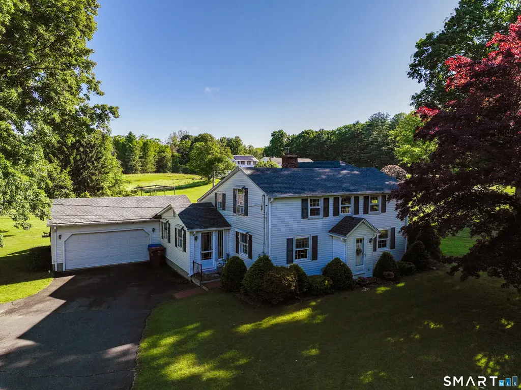 78 West District Road, Farmington