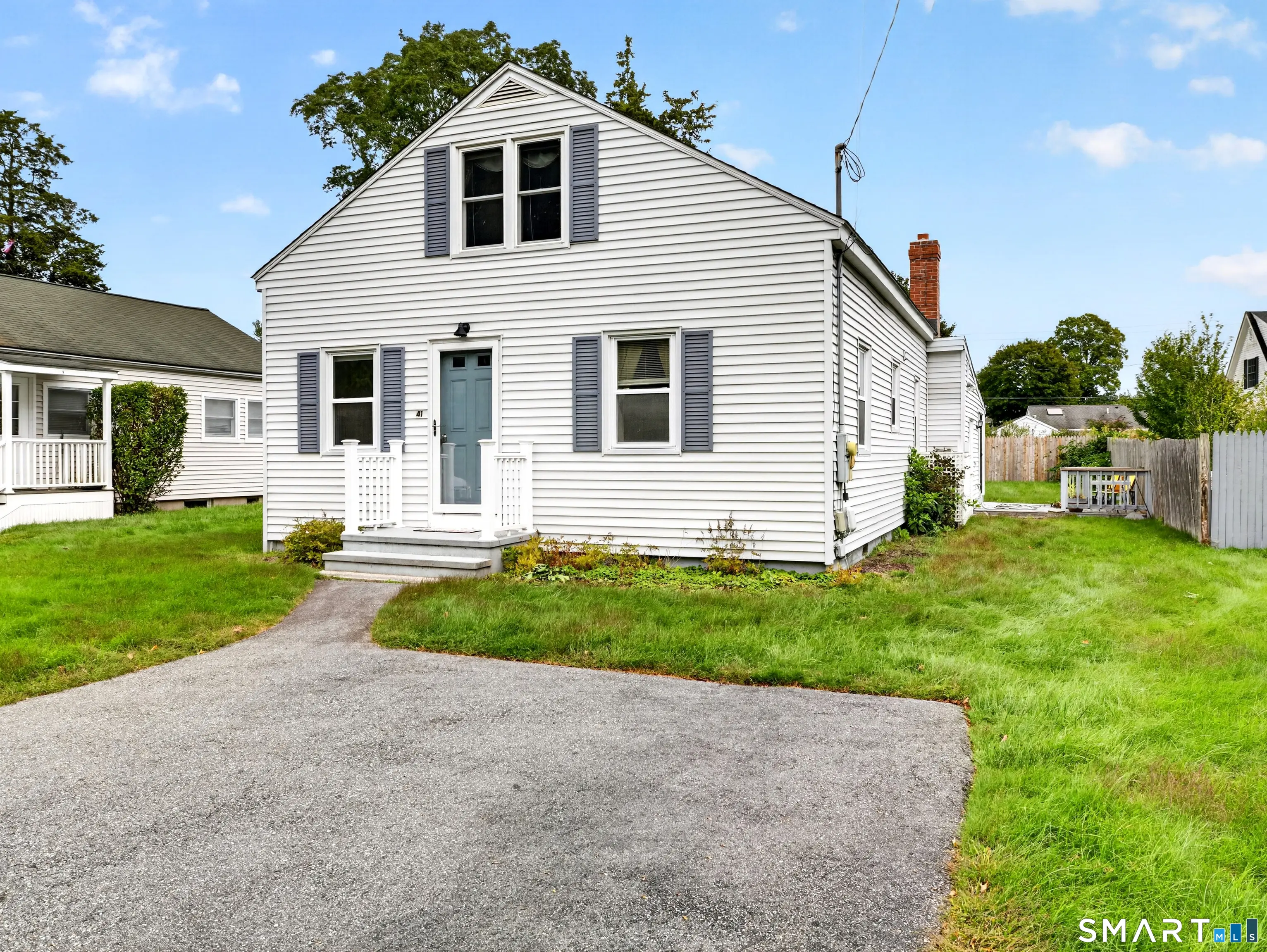 41 Harbor Avenue, Madison