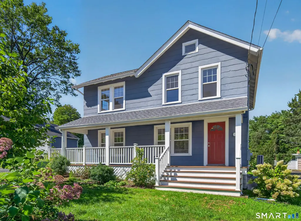 9 Rose Hill Road, Branford