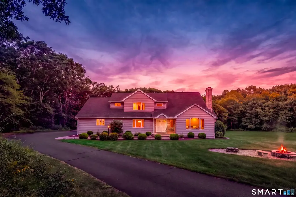 32 Deer Meadow, Tolland