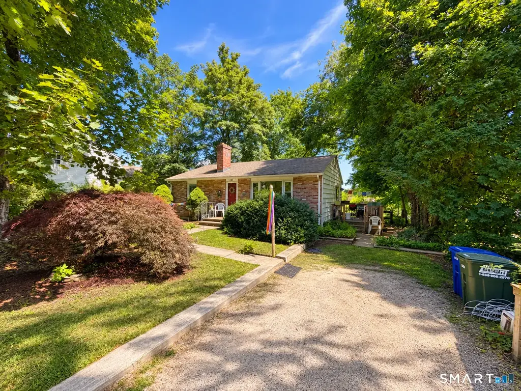 28 Fellows Street, Stonington