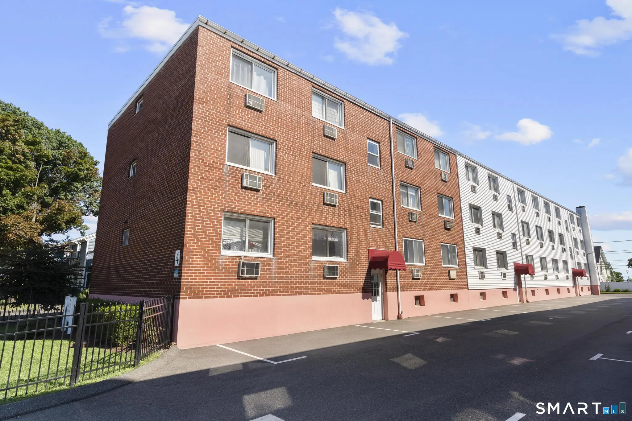 4 Van Zant Street B18, Norwalk