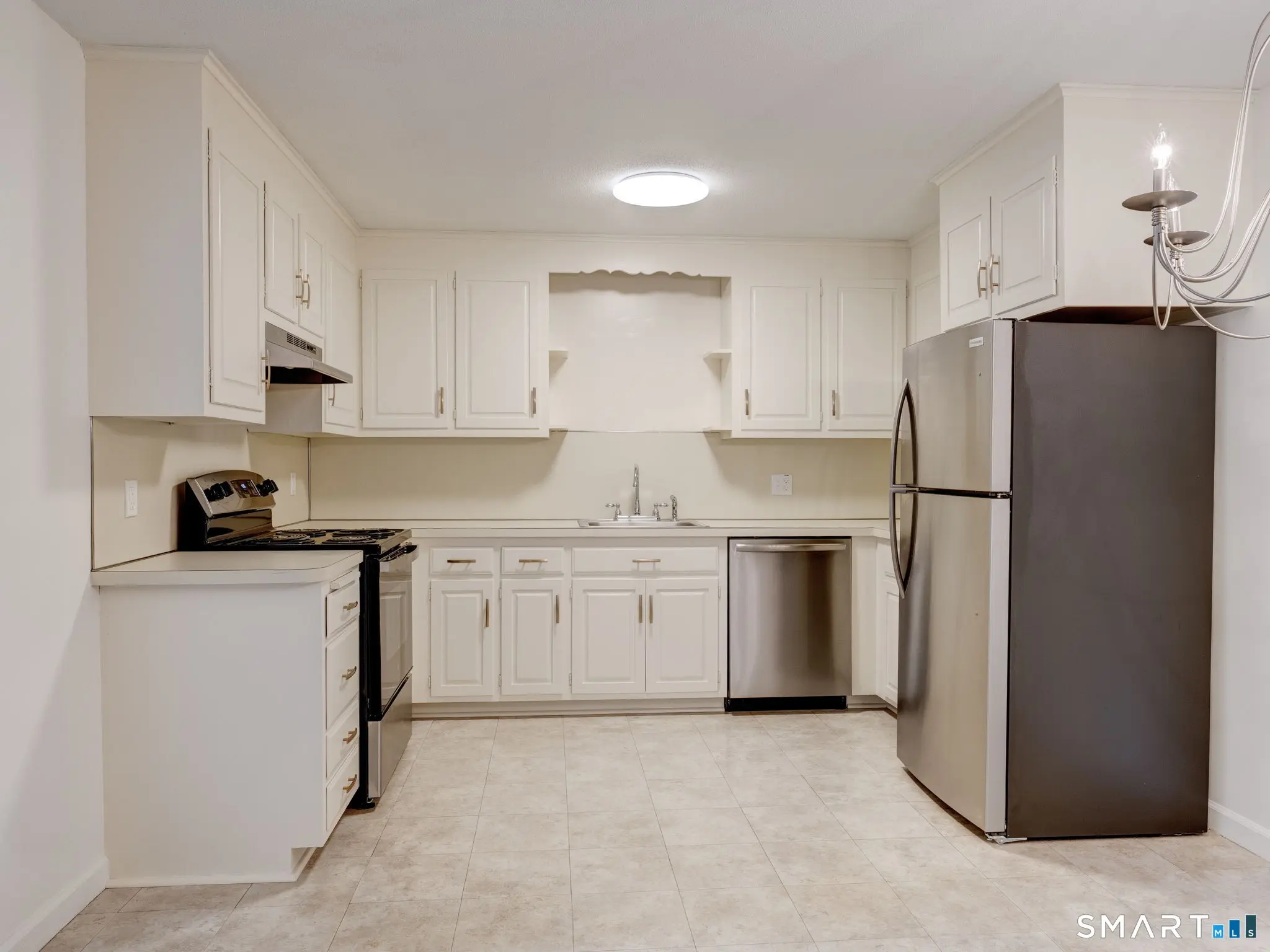 54 Oak Street 13, Middletown