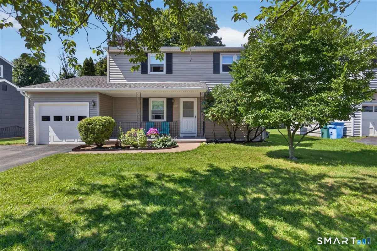 147 Daniel Road, Hamden