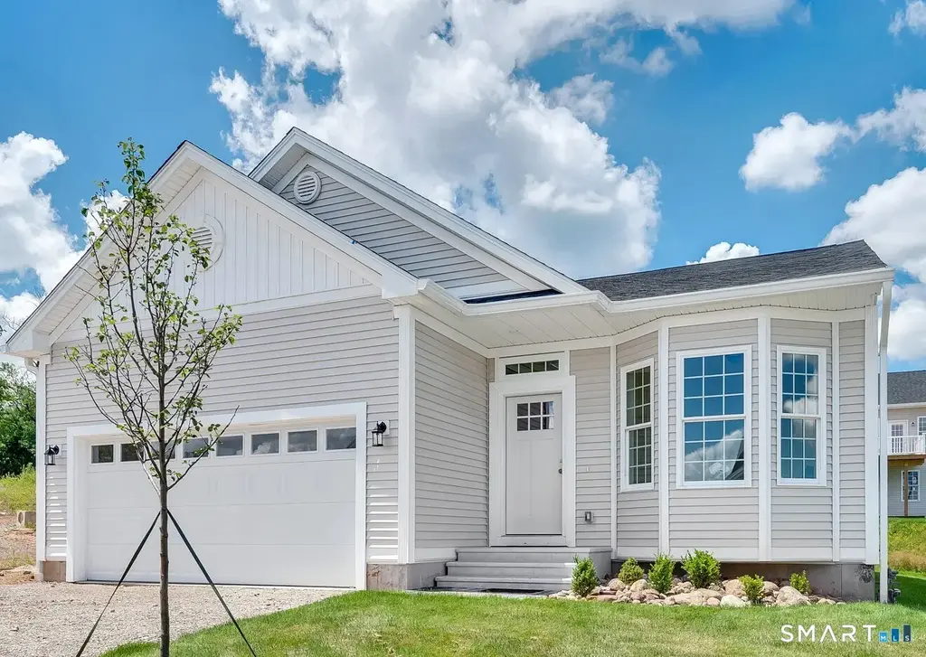 Unit 2-41 Webster Lane 145, Middletown