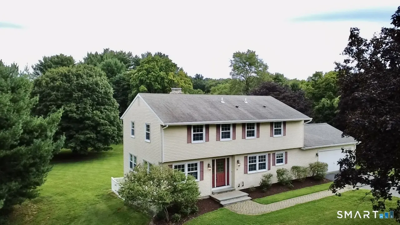 24 Canaan Way, Simsbury