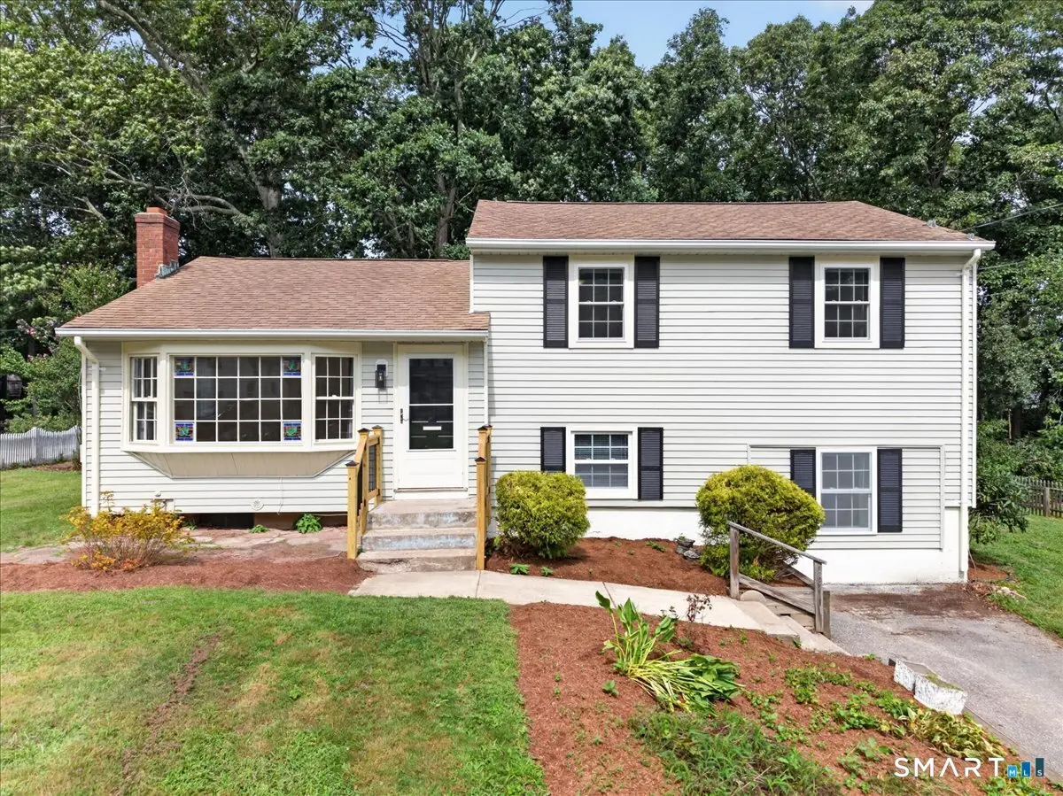 161 Ridgewood Drive, Groton
