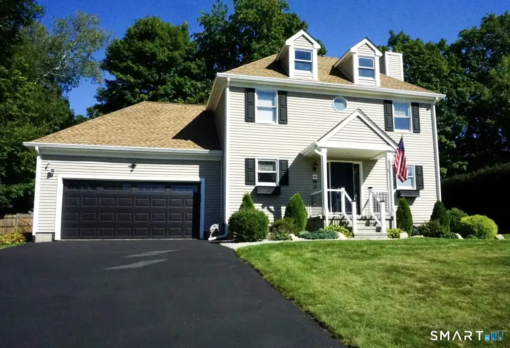 46 Clarence Court, Middletown