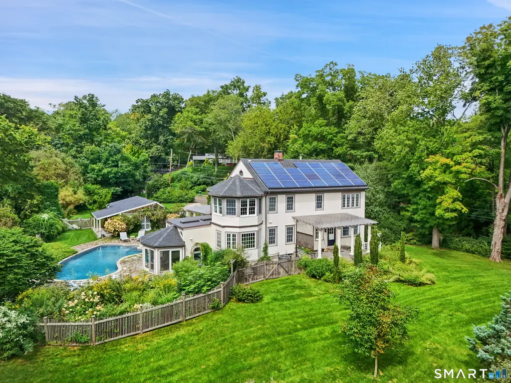 58 Skymeadow Drive, Stamford