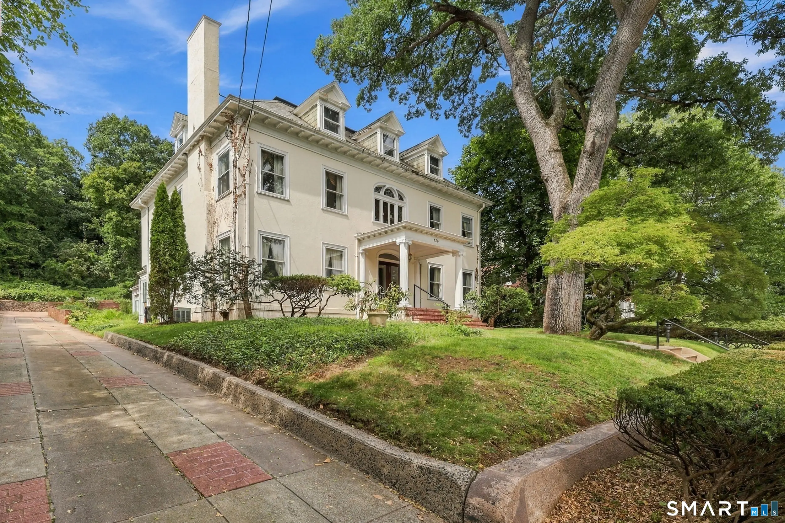 436 Saint Ronan Street, New Haven
