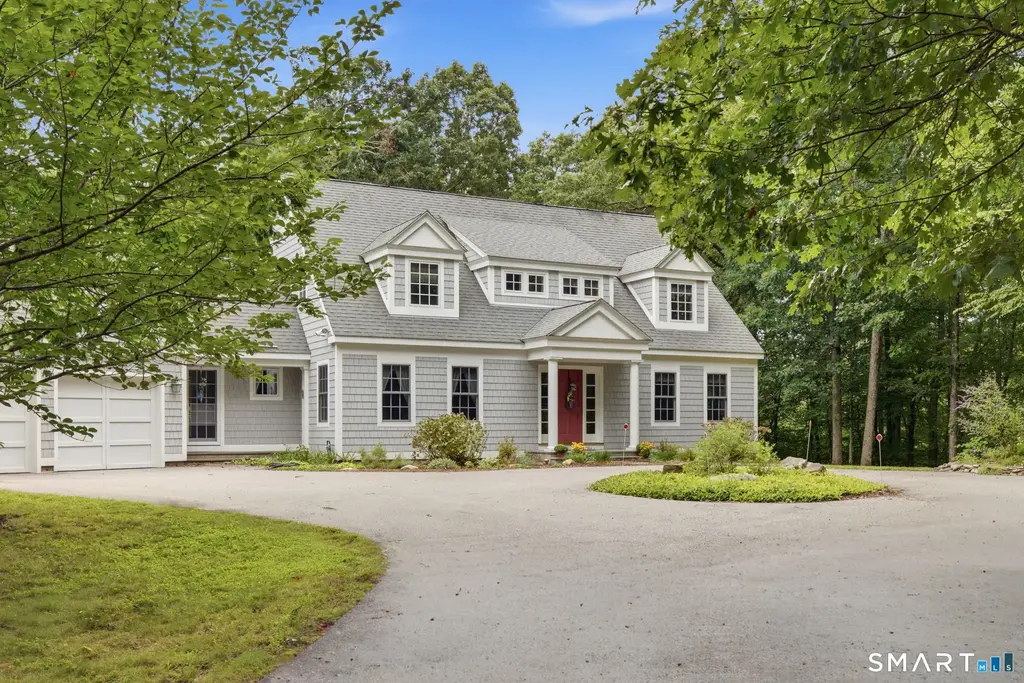 26 Daniels Road, East Haddam