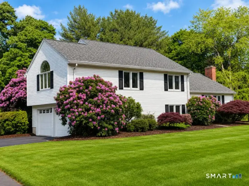 5 Northfield Drive, Westport