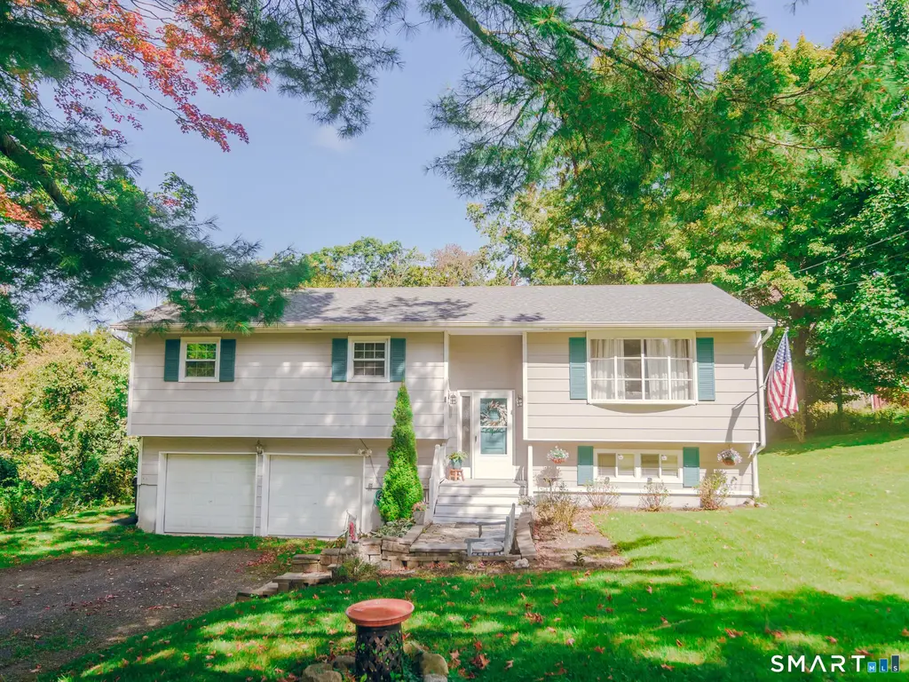 7 Rodline Road, Danbury