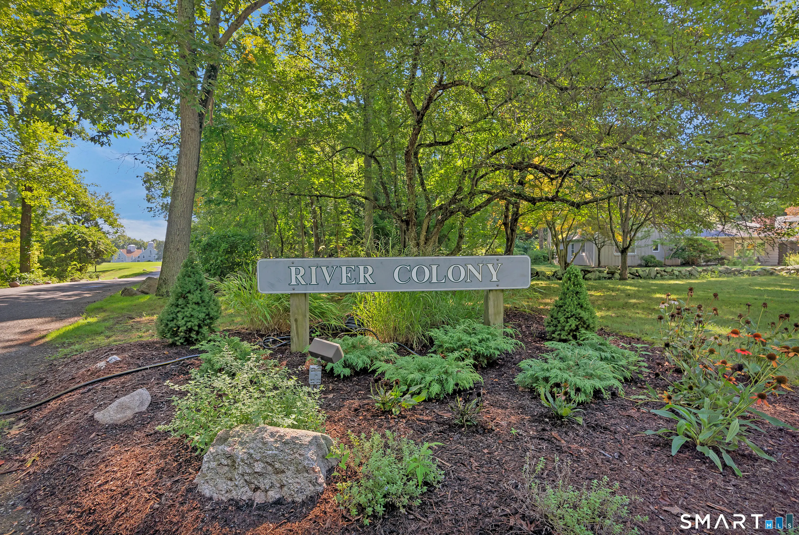6 River Colony 6, Guilford