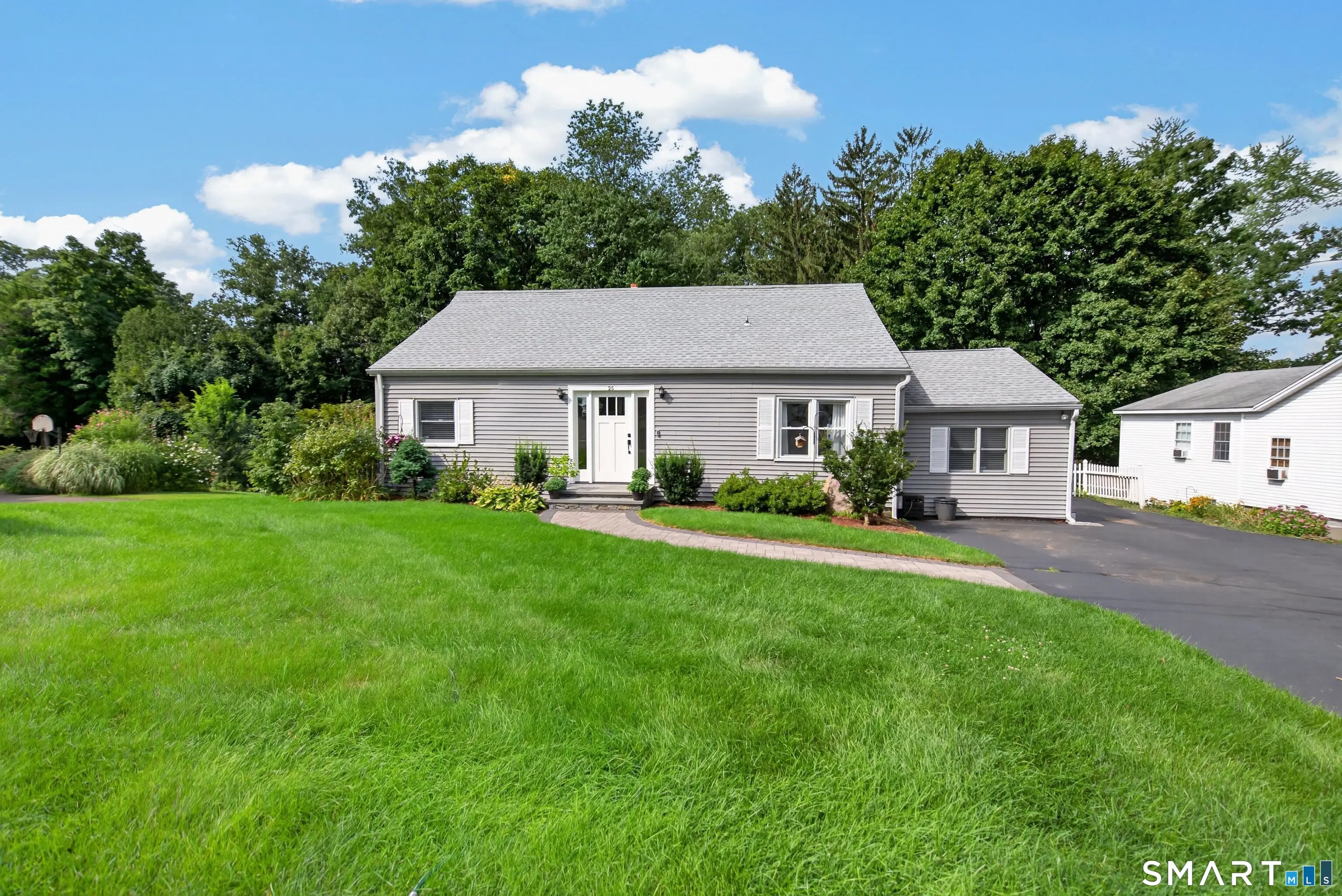 25 Windmill Hill Road, Branford