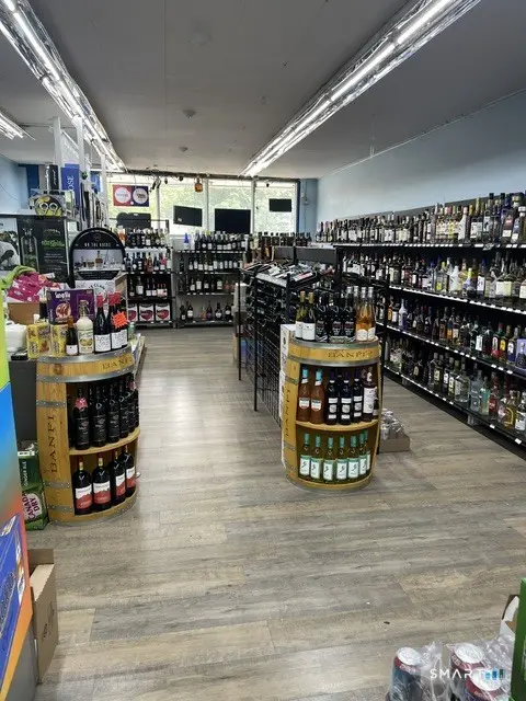 1936 State Street, Hamden