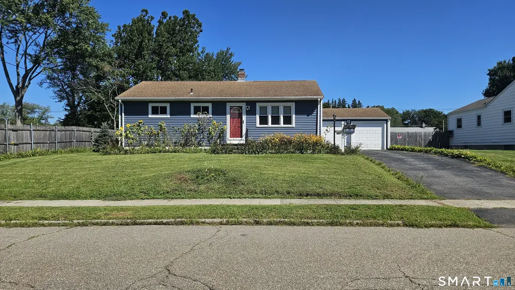 32 Riverdale Road, Milford