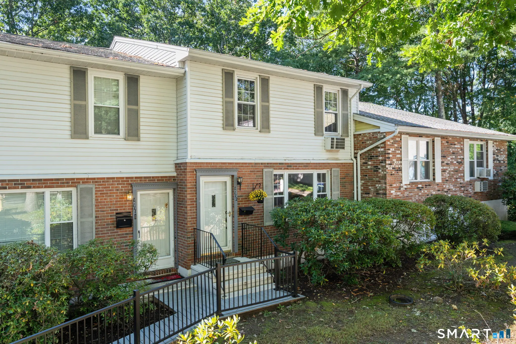112 Queens Road 112, Torrington