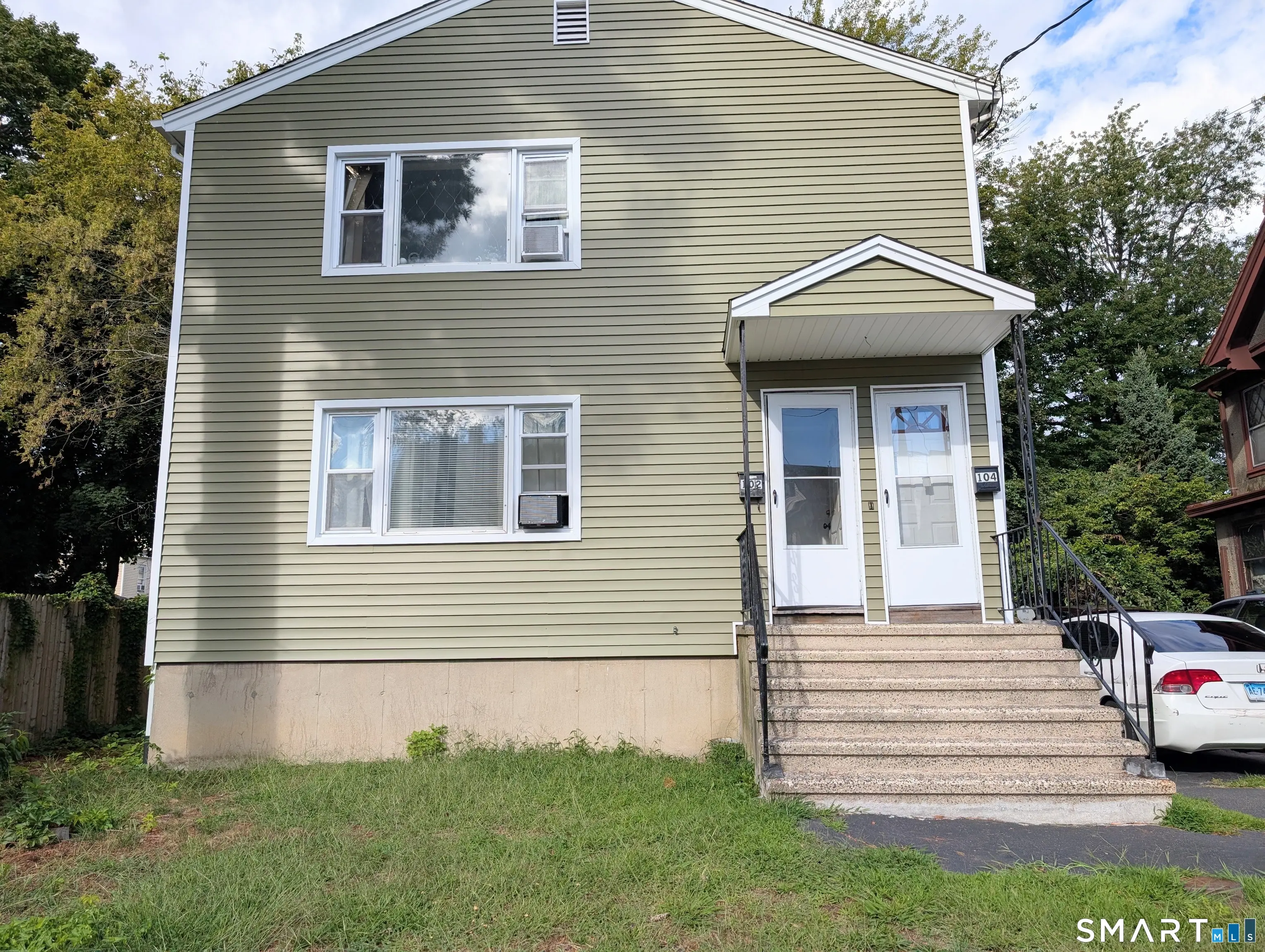 102 Lenox Avenue, Bridgeport