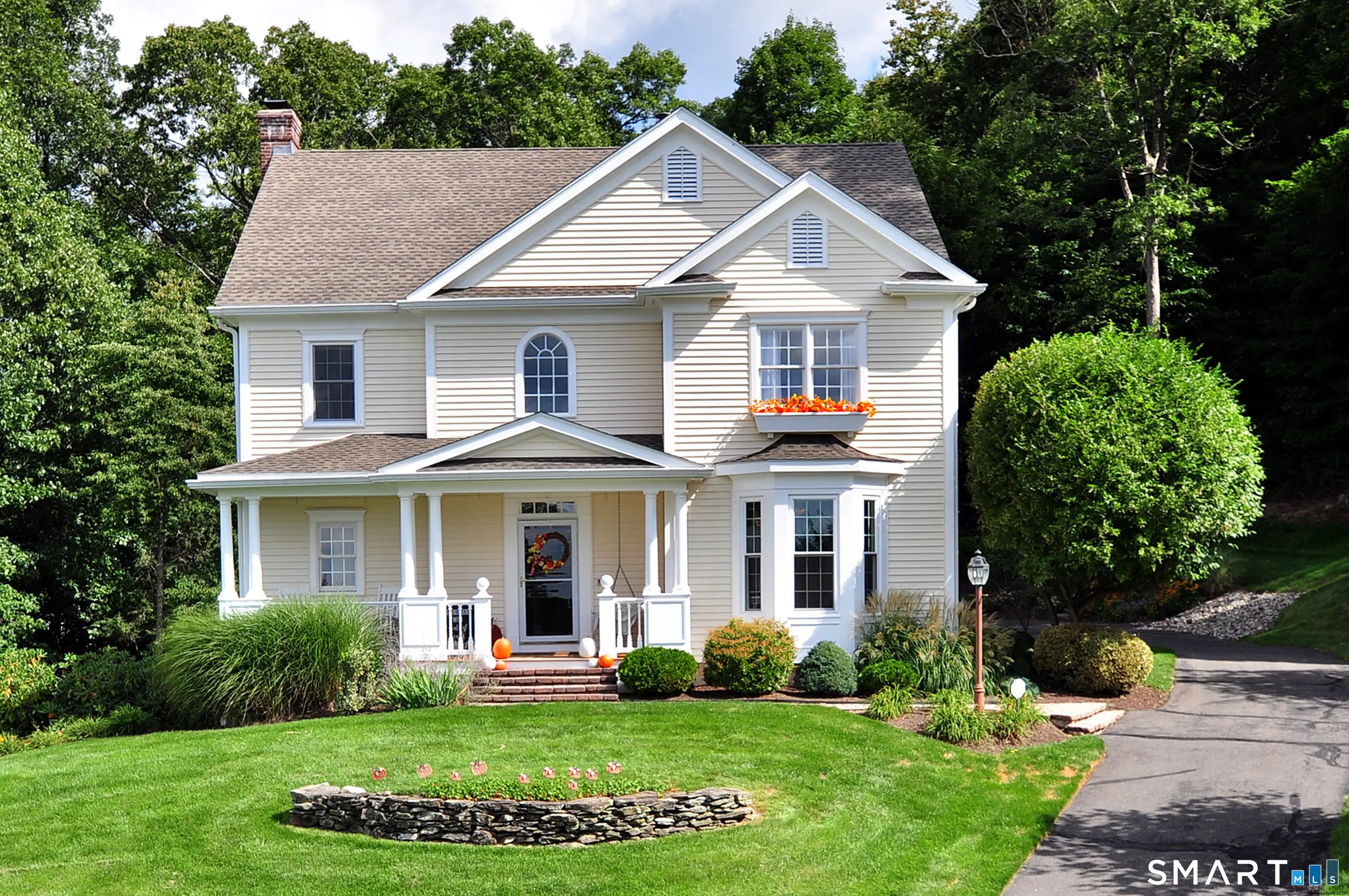 136 Village Gate Drive, Southington