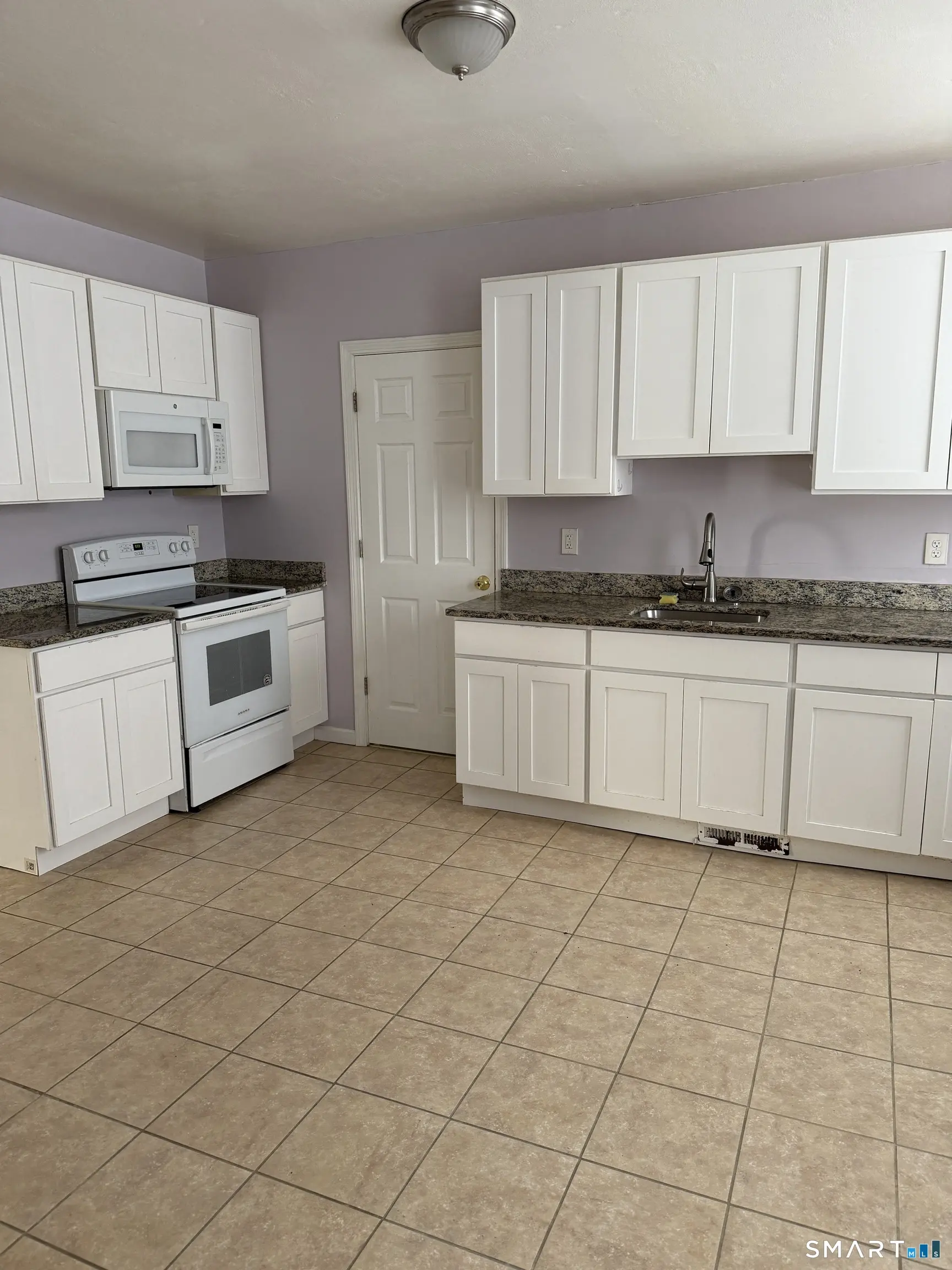 152 Scott Street, Naugatuck