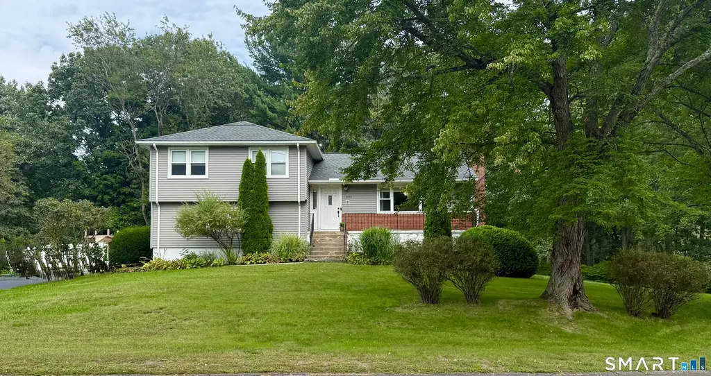 4280 Madison Avenue, Trumbull