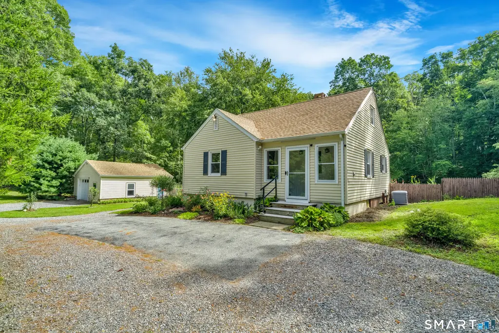 328 North Stonington Road, Stonington
