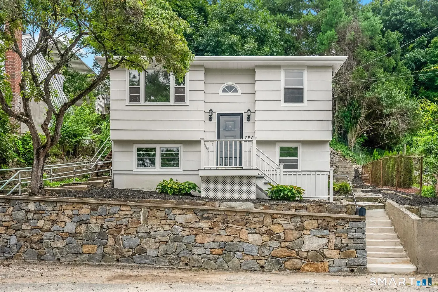 254 Myrtle Street, Shelton