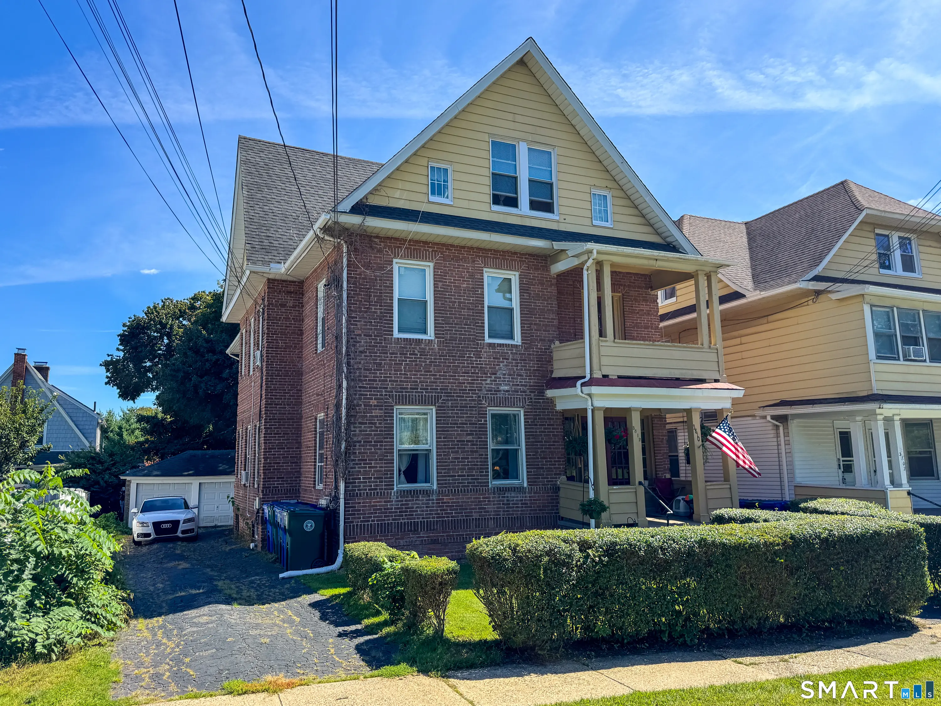 3810 Main Street, Stratford