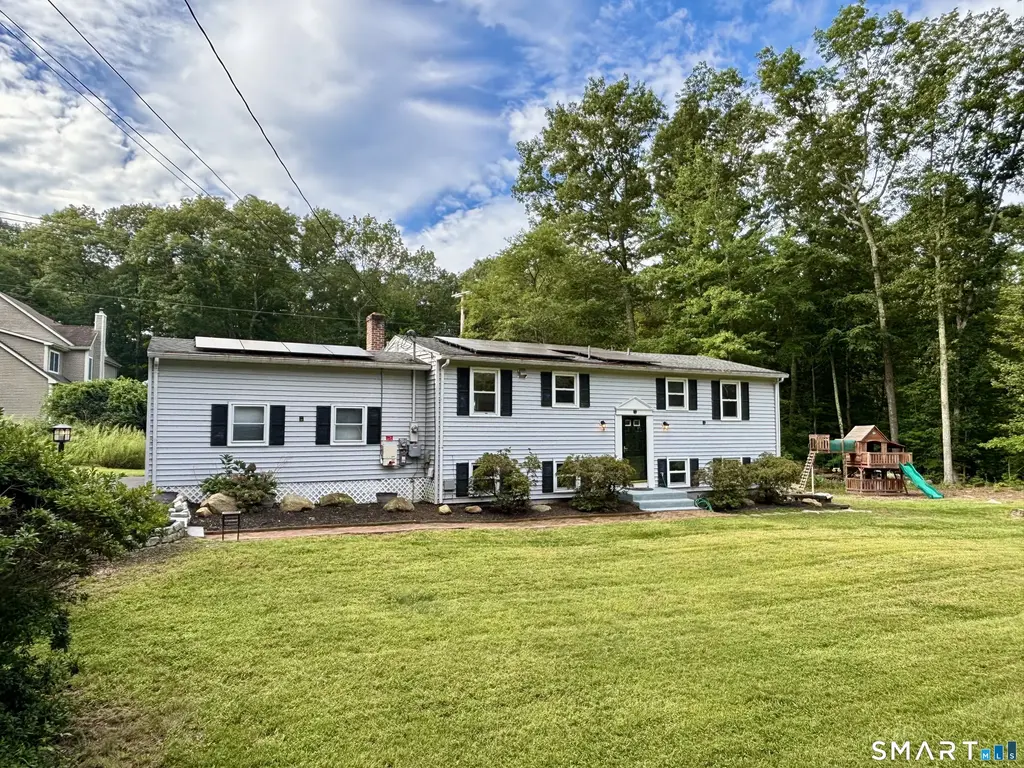 13 Black Oak Drive, East Lyme