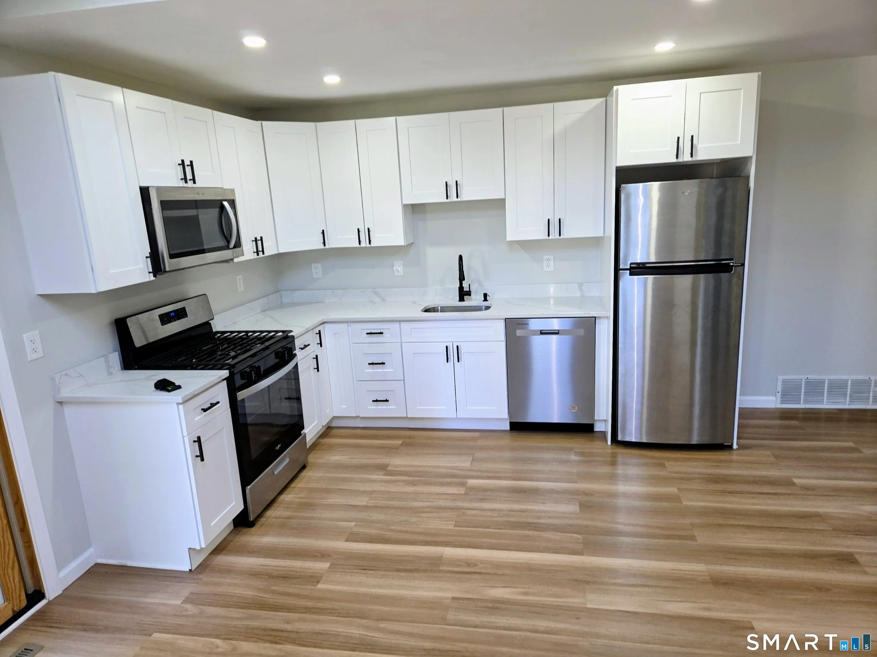 585 Horton Hill Road, Naugatuck