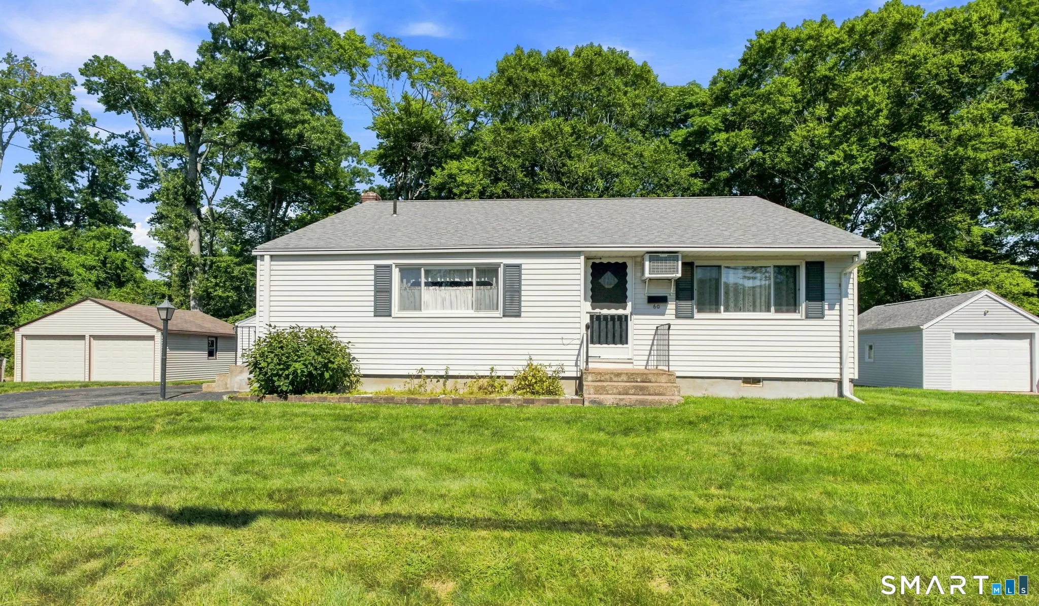 60 Chesslee Road, East Hartford