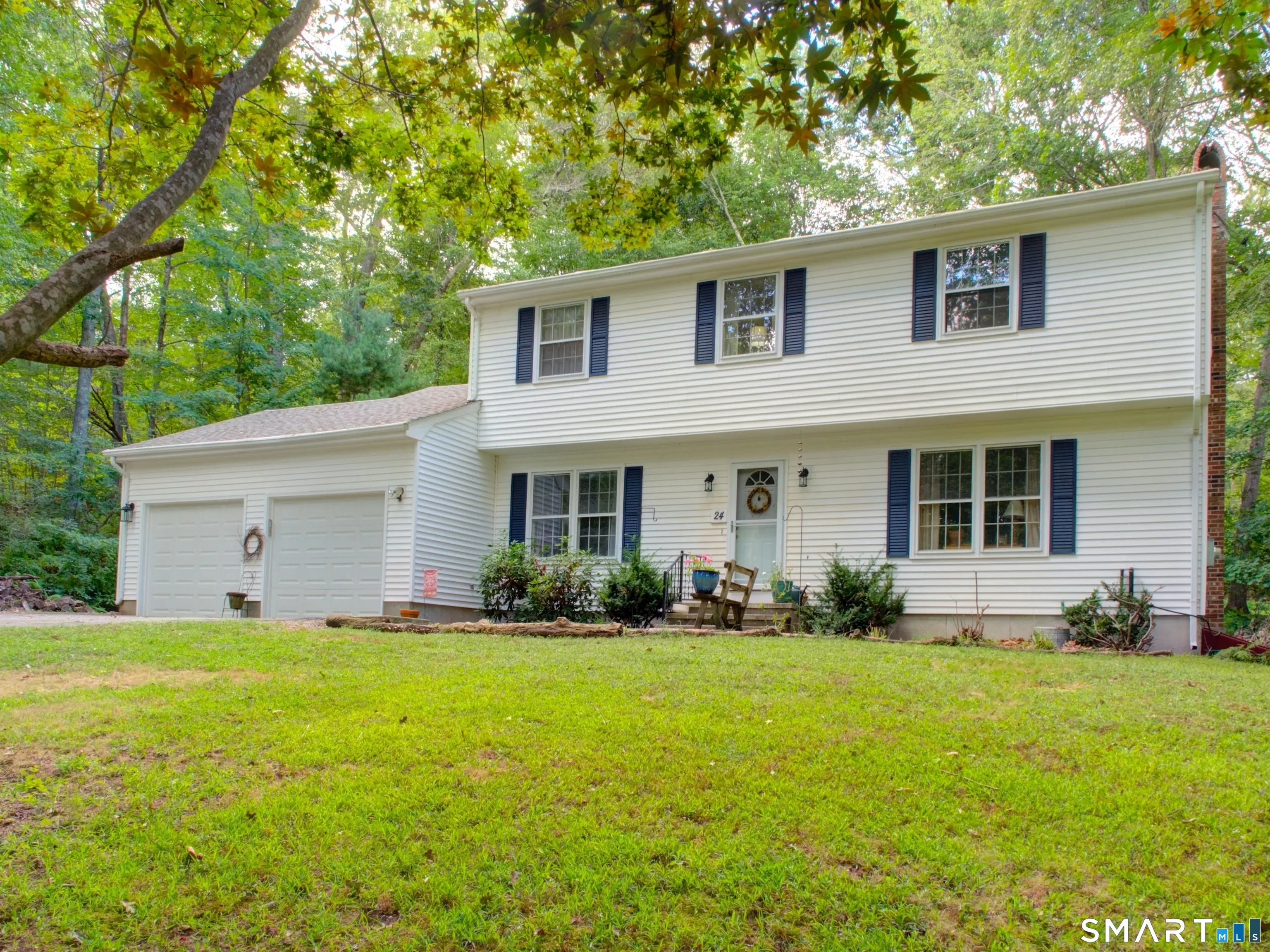 24 Queen Eleanor Drive, Ledyard