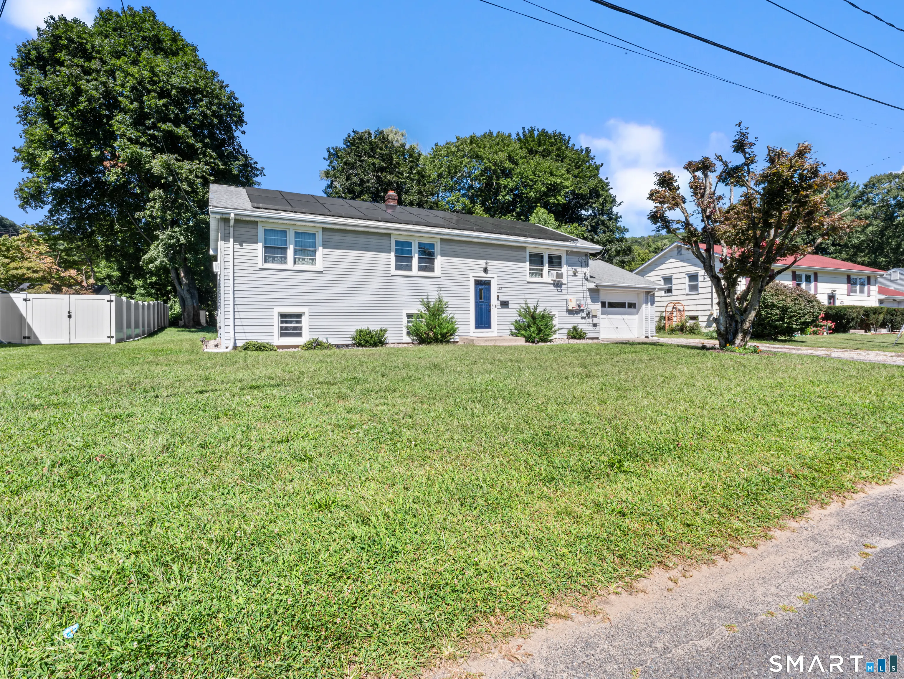 22 Caldwell Drive, New Milford
