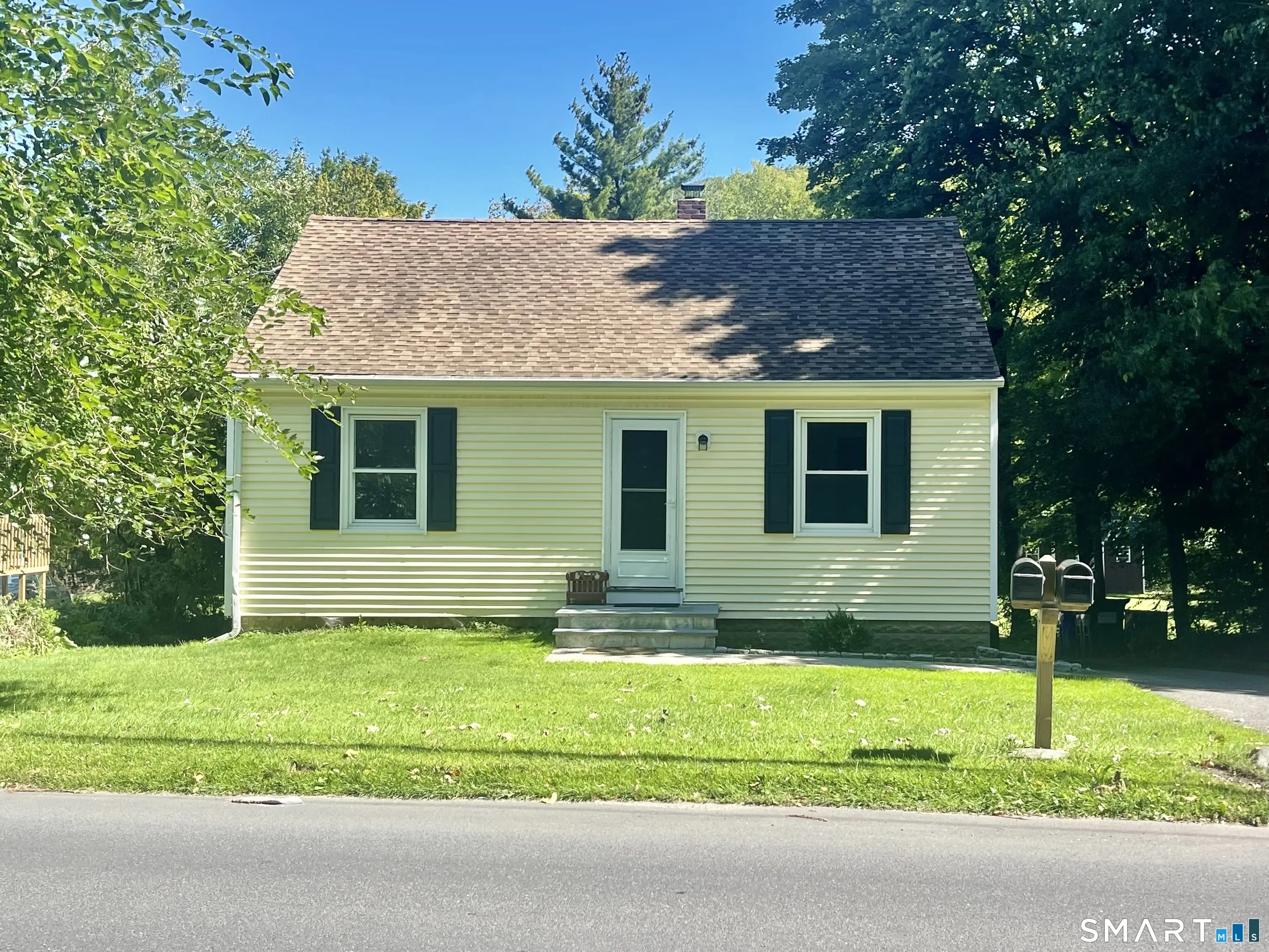 77 Wooster Street, Bethel