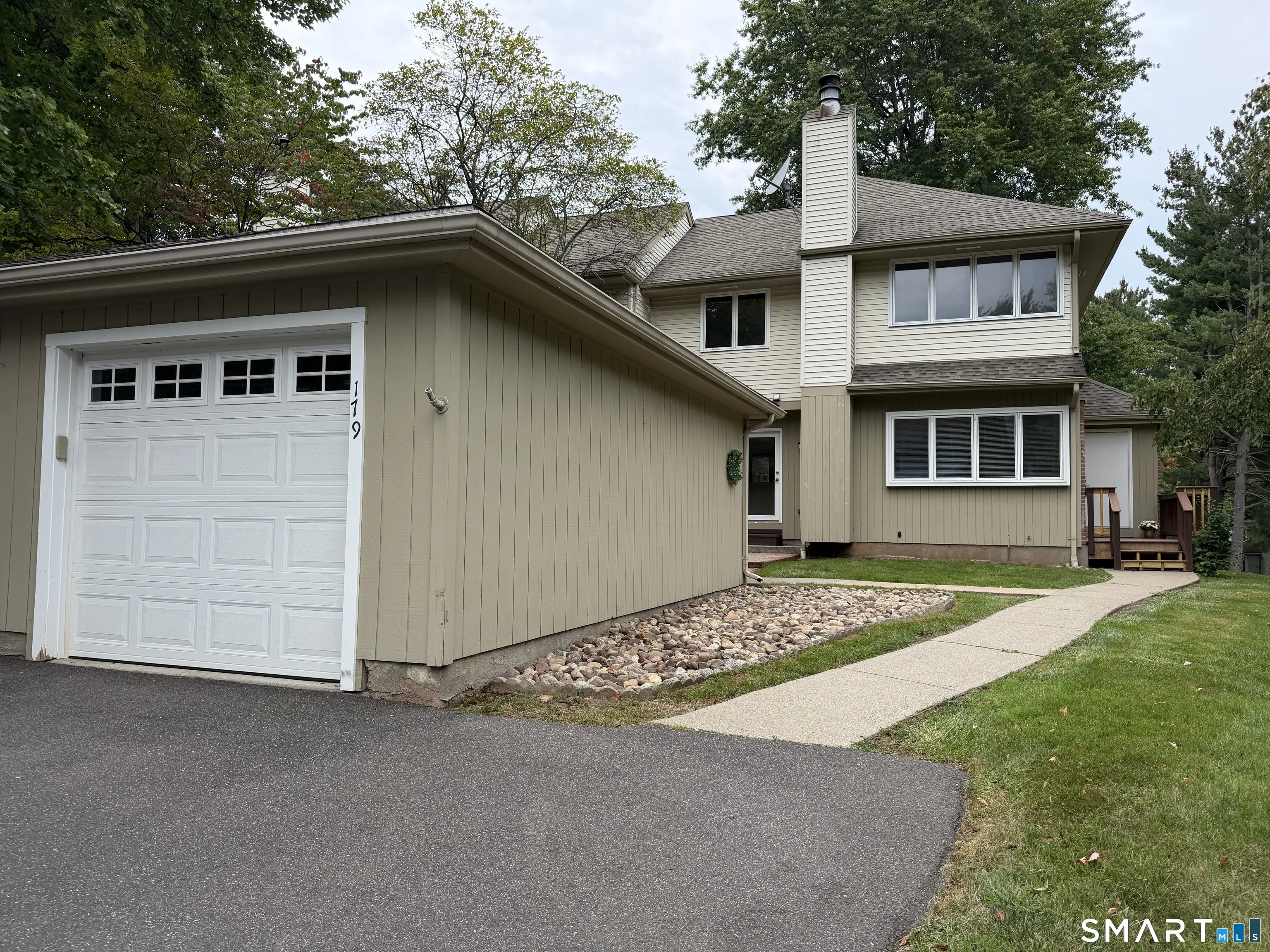 179 Coho Lane 179, Suffield