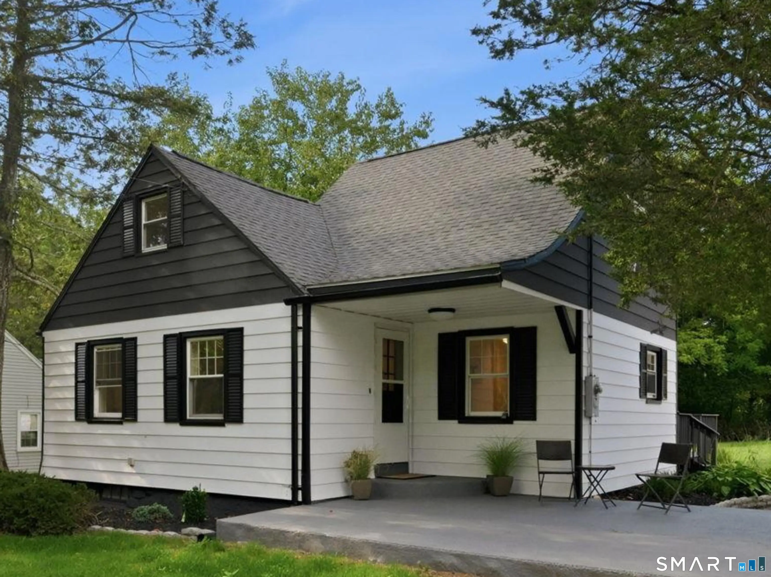 271 South Road, Farmington