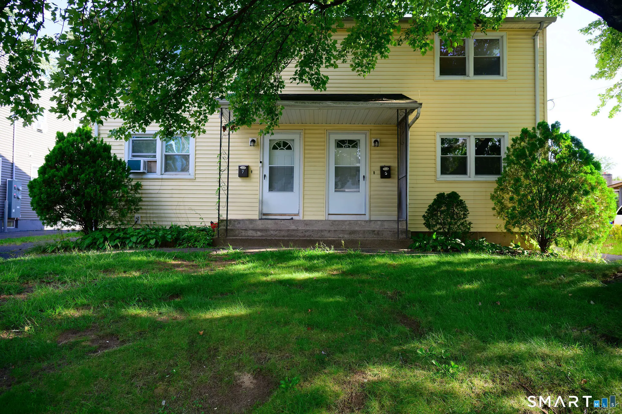 5-7 Leichtner Drive, East Hartford