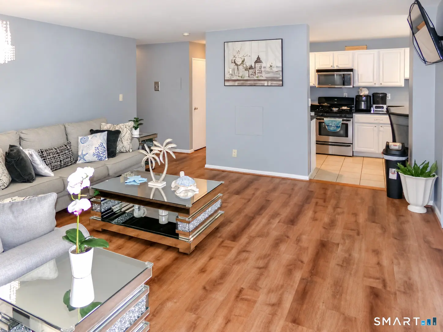 2370 North Avenue 2a, Bridgeport